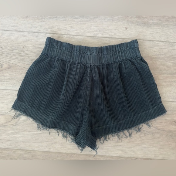 Urban Outfitters Dark Green Corduroy High Waist Shorts - Picture 9 of 9